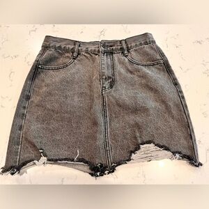 Chelsea & Violet‎ Denim Mini Skirt Charcoal Black Distressed Skirt Size Small